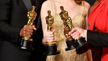 Artistas com suas estatuetas no Oscar 2017 (Foto: Frazer Harrison/ Getty Images)