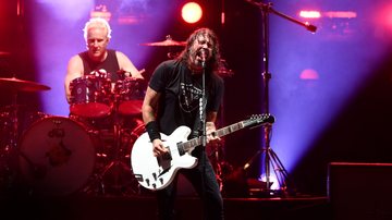 Josh Freese e Dave Grohl em show dos Foo Fighters (Foto: Daniel Boczarski/Getty Images for Harley-Davidson)