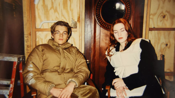 Leonardo DiCaprio e Kate Winslet no set de 'Titanic' (Foto: Divulgação/Henry Aldridge & Son)