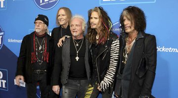 Steven Tyler, Tom Hamilton, Joey Kramer, Joe Perry e Brad Whitford, do Aerosmith (Foto: Robb Cohen/Invision/AP)