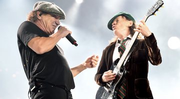 Brian Johnson e Angus Young. (Créditos: Kevin Winter/Getty Images)