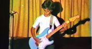Billie Joe Armstrong criança em vídeo caseiro (Foto: Reprodução/Instagram)