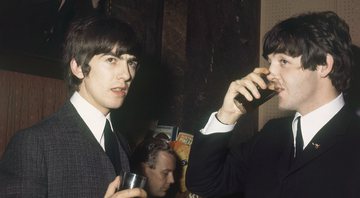 George Harrison e Paul McCartney (Foto: AP Images)