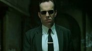 Hugo Weaving como Agente Smith em Matrix (Foto: Divulgação)