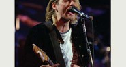 Tênis de Cobain vêm com trechos de letras escritas em seus diários - Courtney Love liberou, em 2002, a publicação dos cadernos - AP