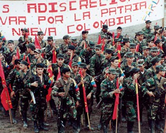 As Forças Armadas Revolucionárias da Colômbia (FARC), o maior exército não oficial do mundo - são 20 mil combatentes - Ricardo Soares