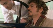 Downey Jr. (no carro) pode viver Sherlock Holmes nos cinemas - Divulgação