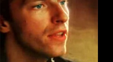 Chris Martin, por Hype Williams: Coldplay mostra dois vídeos diferentes para música título do álbum - Reprodução