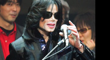 Jackson quer que fãs escolham as músicas de coletânea que marca seu aniversário de 50 anos - AP