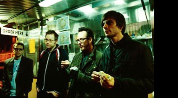 Excesso criativo: o Weezer acabou de lançar um álbum, e já está trabalhando no próximo - Reprodução/MySpace