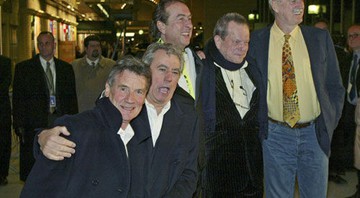 Michael Palin, Terry Jones, Eric Idle, Terry Gilliam e John Cleese: os quatro primeiros vão se reunir em peça teatral - AP