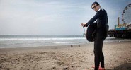 Rivers Cuomo posa em Santa Monica (Califórnia), em setembro - JEREMY AND CLAIRE WEISS/DAY