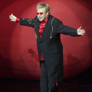 Elton John está trabalhando em musical de <i>A Revolução dos Bichos</i> - AP