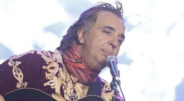 Sérgio Dias elogiou o SWU durante show dos Mutantes no festival - Bruna Sanches
