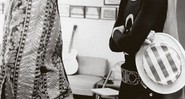 <b>Chuck em Décadas</b> Em uma carreira que dura mais de 55 anos, Berry continua obcecado em construir sua reputação; 1. Conversando com Mick Jagger nos bastidores de um show em Nova Yorque, em 1969 - MICHAEL OCHS ARCHIVES/GETTY IMAGES