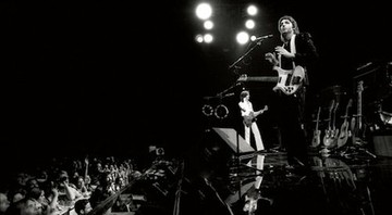 <b>RECONQUISTA</b> Paul McCartney e o Wings em Fort Worth, Texas, em maio de 1976, na primeira turnê norte-americana do ex-beatle desde 1966 - RICHARD E. AARON/GETTY IMAGES