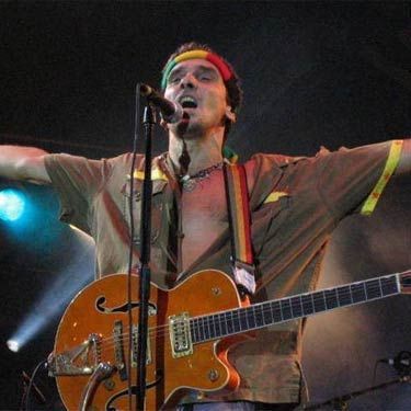 Manu Chao, que está em turnê pelo Brasil, fará show gratuito na capital paulista - Reprodução/MySpace