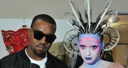Kanye West e Katy Perry, toda produzida, no set de "E.T." - Reprodução/Twitter oficial da artista