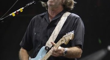 Eric Clapton fará três shows no Brasil em outubro - AP
