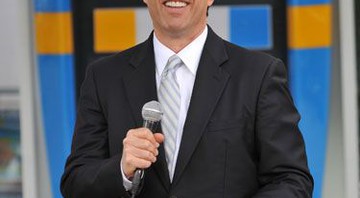 Jerry Seinfeld colocará, por dia, três vídeos de sua carreira no site JerrySeinfeld.com - AP