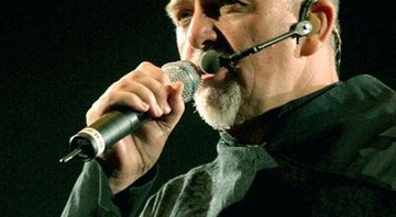 Peter Gabriel lança novo disco em outubro, pouco antes de vir ao Brasil