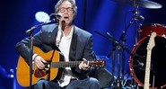 Eric Clapton em apresentação no concerto em prol das vítimas da tempestade Sandy - AP