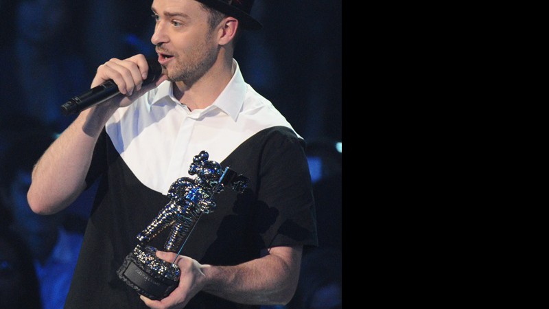Justin Timberlake foi um dos destaques do VMA. Ele venceu na categoria Clipe do Ano com "Mirrors" e ainda foi homenageado com o prêmio especial  Michael Jackson Vanguard - Charles Sykes/AP