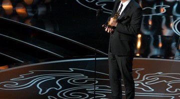 Alfonso Cuarón fez um discurso animado ao ser premiado como o Melhor Diretor por <i>Gravidade</i> - John Shearer/AP