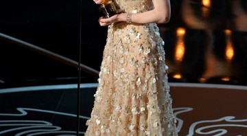 A atriz Cate Blanchett foi premiada pelo papel de <i>Blue Jasmine</i> e agradeceu o diretor Woody Allen passando longe das polêmicas que o cercam, ultimamente - John Shearer/AP