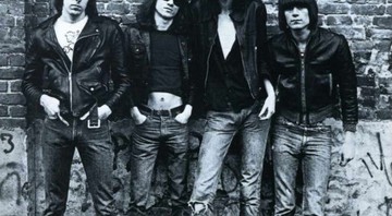 Ramones - Ramones (1976) - 600x600 - Reprodução