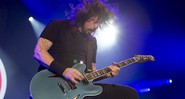 Dave Grohl, do Foo Fighters, se apresenta no Bud Light Hotel, em Nova York, em fevereiro de 2014. - Greg Allen/AP