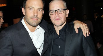 Ben Affleck e Matt Damon, juntos na estreia do filme <i>Argo</i>, realizada em Nova York, me 2012. 
 - Marion Curtis/AP
