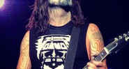 Dave Grohl, à frente do Foo Fighters, usando maquiagem do Kiss - Reprodução/Instagram