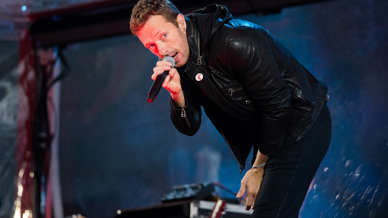 Chris Martin, vocalista do Coldplay, durante apresentação - Charles Sykes/AP