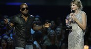 Kanye West e Taylor Swift durante a apresentação do VMA 2009 (Foto: AP)