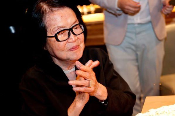 Morre a artista plástica Tomie Ohtake aos 101 anos
 - Facebook/Instituto Tomie Ohtake