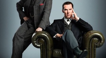 Benedict Cumberbatch e Martin Freeman em imagem promocional do especial de <i>Sherlock</i> - Divulgação