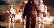 Kylo Ren (Adam Driver) e os stormtroopers em <i>Star Wars: Episódio VII - O Despertar da Força</i> - Reprodução/Entertainment Weekly