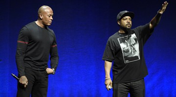 Dr. Dre e Ice Cube durante evento em Las Vegas, em abril de 2015 - Chris Pizzello/AP