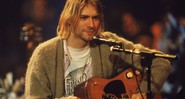 Kurt Cobain à frente do Nirvana em cena do DVD <i>MTV Unplugged</i> - Reprodução