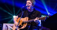 Noel Gallagher durante apresentação acústica com repertório do Oasis, no Royal Albert Hall, em Londres - Rex Features/AP