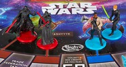 Jogo é criticado por incluir apenas personagens masculinos do longa, além do vilão Darth Vader, que não faz parte de "O Despertar da Força" 
 - Hasbro.com