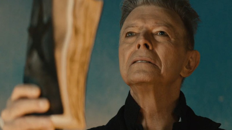 David Bowie em cena do clipe de "Blackstar" - Reprodução/Vídeo