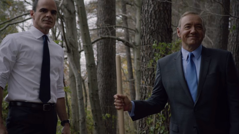 Frank Underwood e Doug Stamper em cena de teaser da quarta temporada de <i>House of Cards</i> - Reprodução/Vídeo