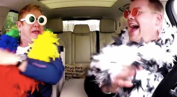 Elton John participa do Carpool Karaoke - Reprodução