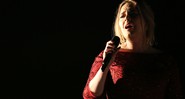 Adele durante performance na cerimônia do Grammy 2016, em Los Angeles, nos Estados Unidos - Matt Sayles/AP