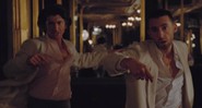 Alex Turner e Miles Kane em cena do clipe de "Miracle Aligner", do Last Shadow Puppets - Reprodução/Vídeo