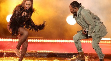 Beyoncé e Kendrick Lamar durante performance de "Freedom" (parceria deles do disco <i>Lemonade</i>) no BET Awards de 2016 - Matt Sayles/AP