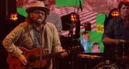 Wilco durante performance no programa norte-americano <i>The Late Show</i>, do apresentador Stephen Colbert - Reprodução/Vídeo