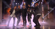 James Corden, apresentador do <i>Late Late Show</i> e Backstreet Boys apresentam "Everybody (Backstreet's Back)", sucesso do grupo - Reprodução